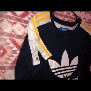Adidas top